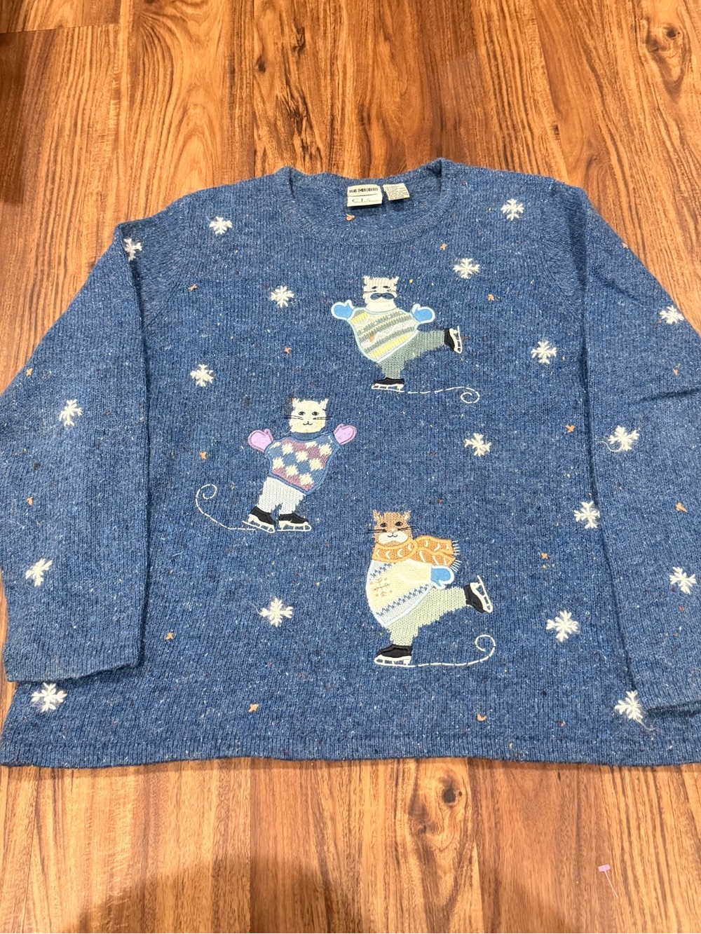 Vintage Grandmacore Blue Knit Sweater
Embroidered Ice Skating Cats Snowflakes